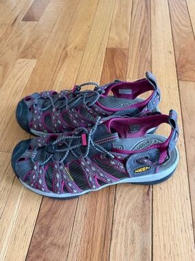 Keen Women's Gray and Magenta Sport Sandals
